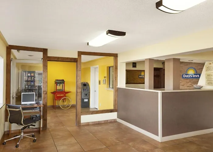 Pet Friendly hotel: Days Inn By Wyndham Champaign/Urbana